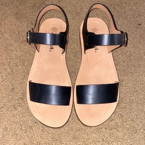 BLACK SANDALS